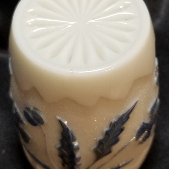 Antique US Glass Delaware Pattern Custard Glass Blue Stained Tumbler - Picture 5 of 5